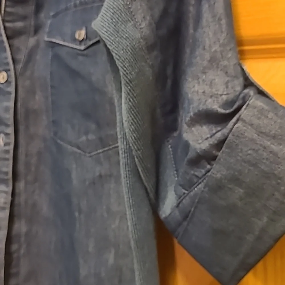 Harve Benard Jean Shirt, New with tags - Picture 3 of 5